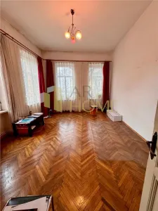 Inchiriere casa 4 camere plus dependinte in Ploiesti, zona ultracentrala - foto 15
