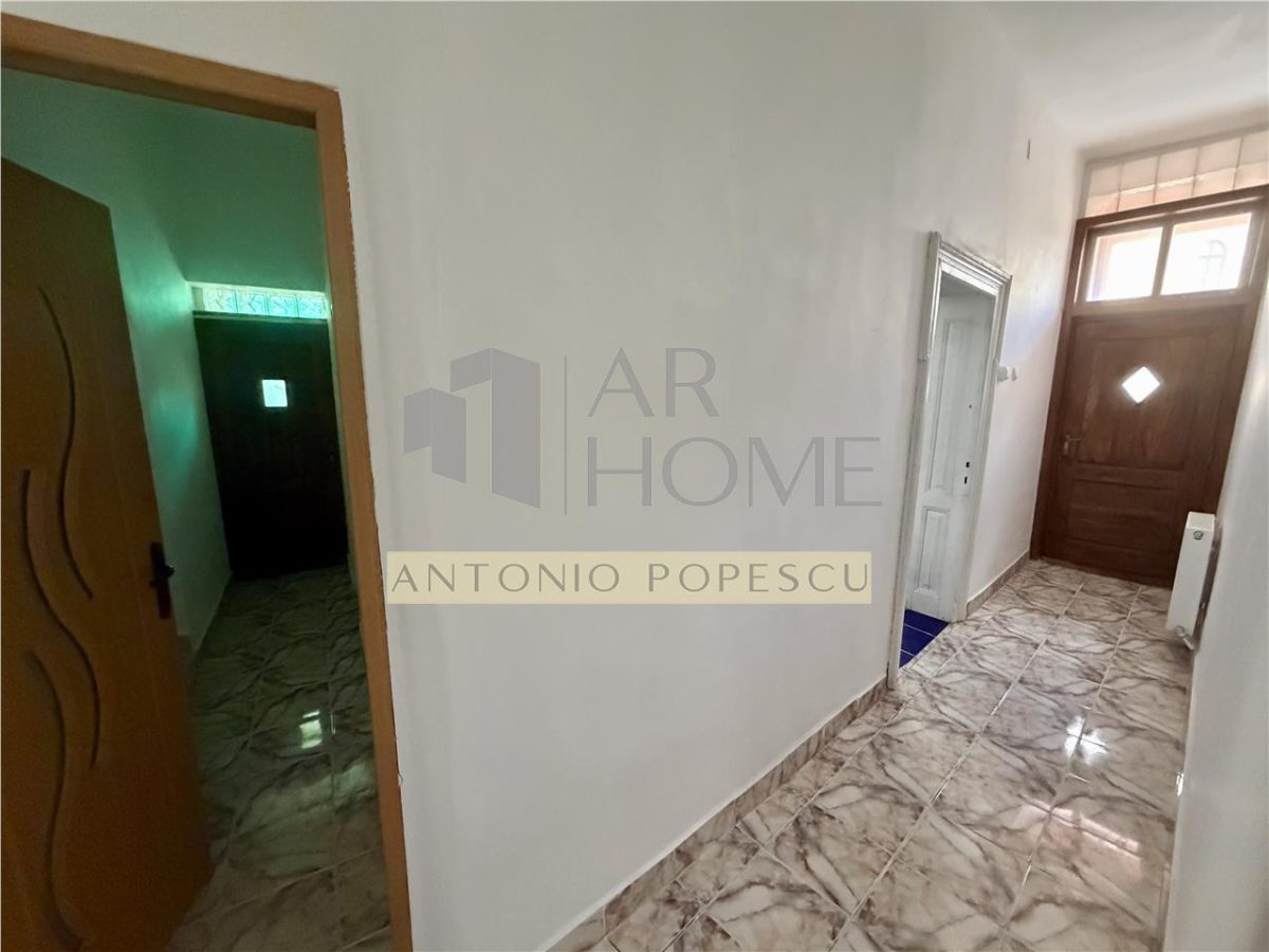 Inchiriere casa 4 camere plus dependinte in Ploiesti, zona ultracentrala - foto 19