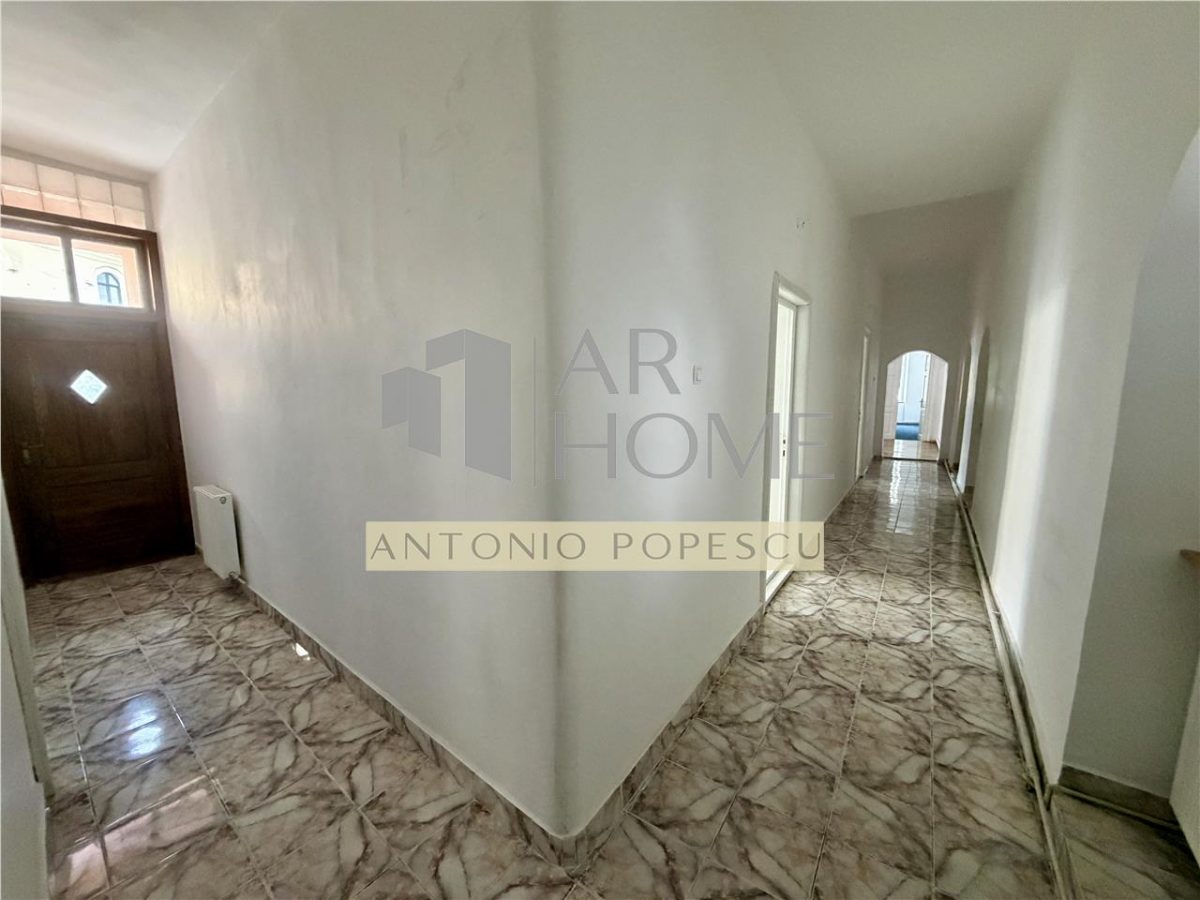 Inchiriere casa 4 camere plus dependinte in Ploiesti, zona ultracentrala - foto 20
