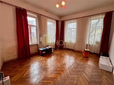 Inchiriere casa 4 camere plus dependinte in Ploiesti, zona ultracentrala - foto 4