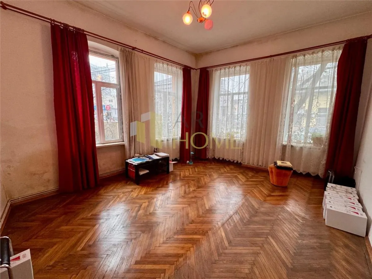 Inchiriere casa 4 camere plus dependinte in Ploiesti, zona ultracentrala - foto 4