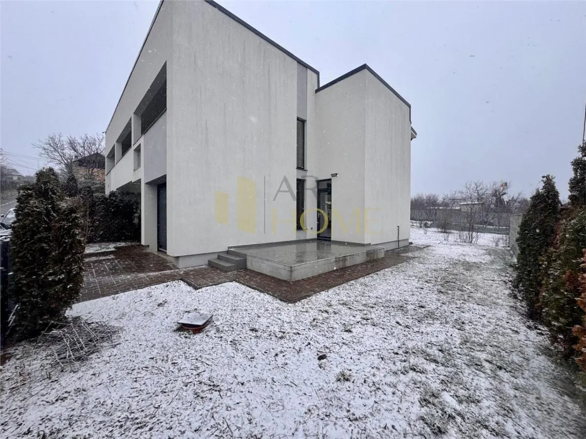 Vanzare casa 4 camere plus garaj, in Paulesti, zona cu priveliste la padure. - foto 1