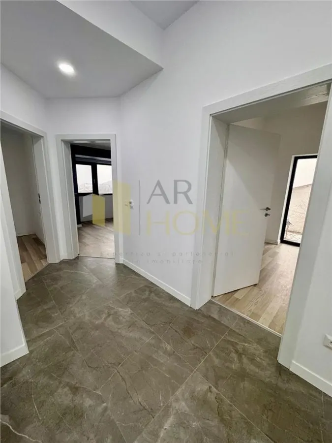 Vanzare casa 4 camere plus garaj, in Paulesti, zona cu priveliste la padure. - foto 15