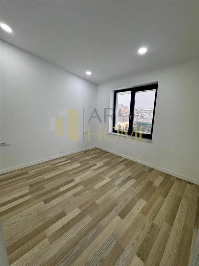 Vanzare casa 4 camere plus garaj, in Paulesti, zona cu priveliste la padure. - foto 19