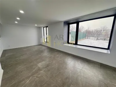 Vanzare casa 4 camere plus garaj, in Paulesti, zona cu priveliste la padure. - foto 23
