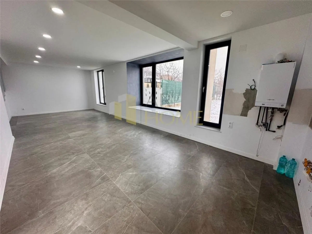 Vanzare casa 4 camere plus garaj, in Paulesti, zona cu priveliste la padure. - foto 5