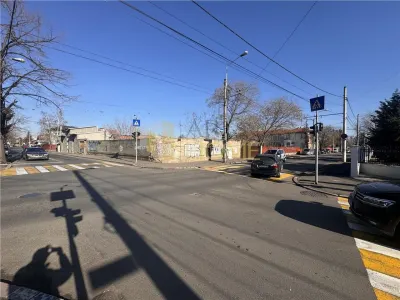 Închiriere teren intravilan, în Ploie?ti, zona centrala - foto 2