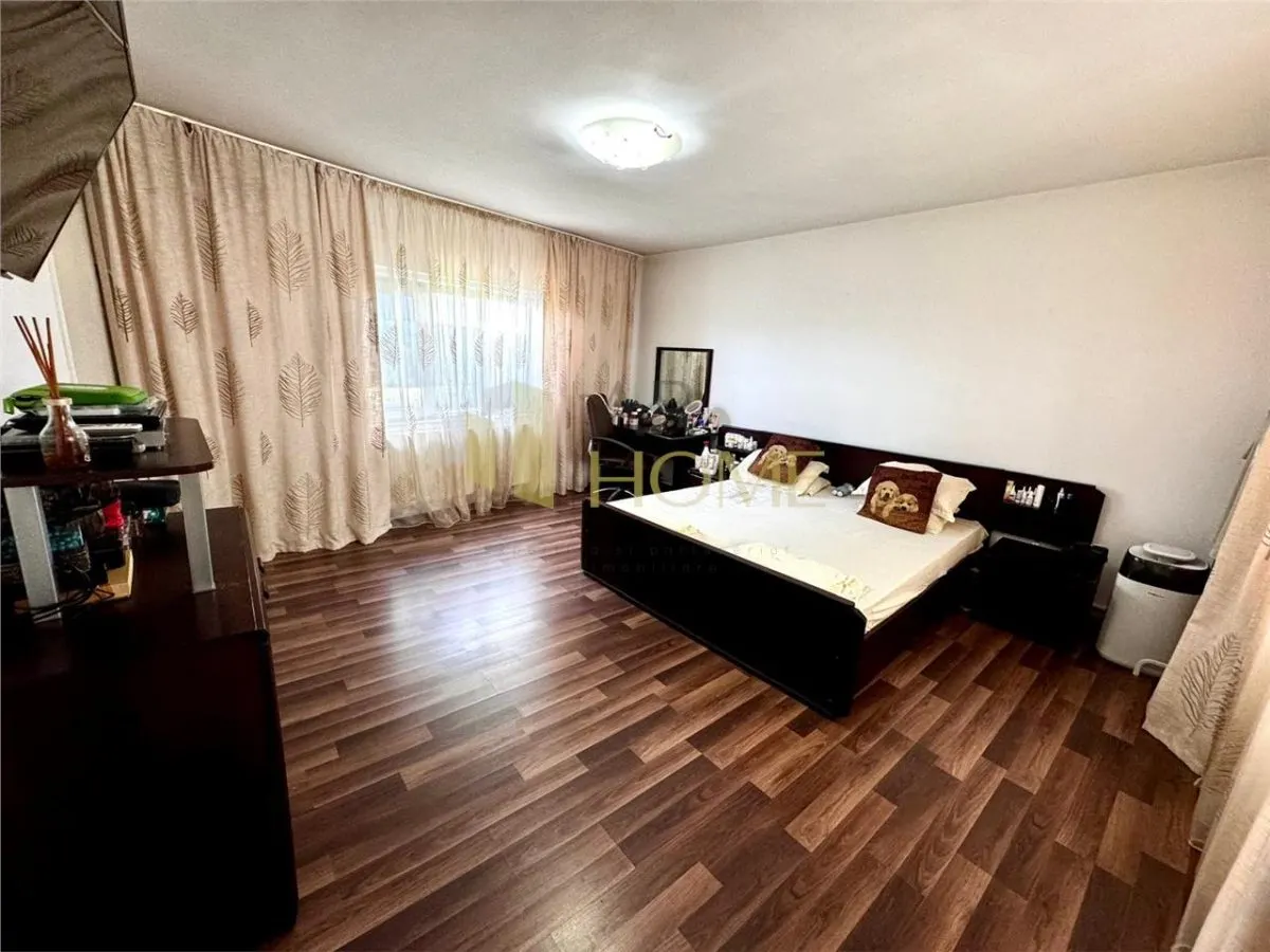 Vanzare casa 6 camere, in Ploiesti, zona centrala - foto 16