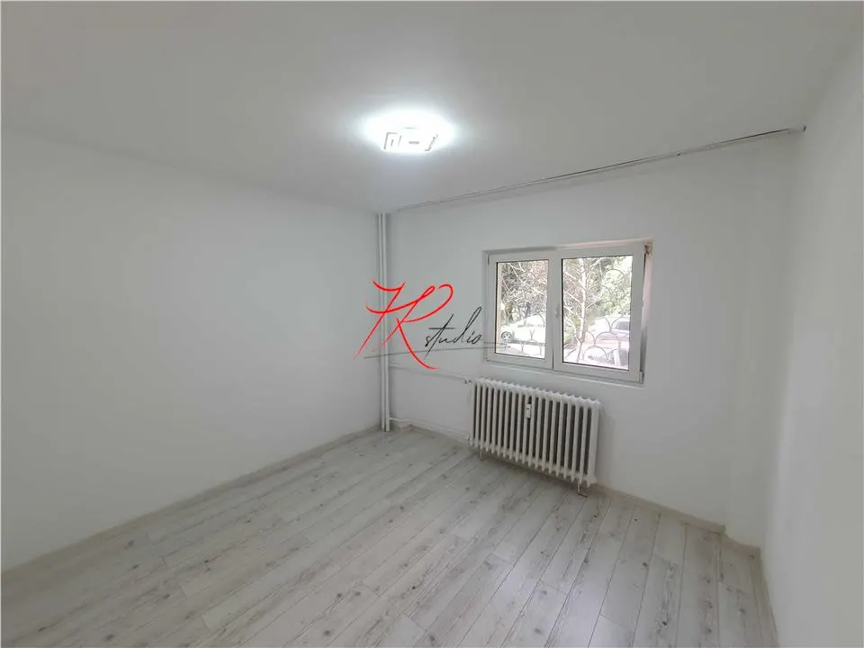 Vanzare apartament 3/4 camereTurda ideal birou, total renovat - foto 5