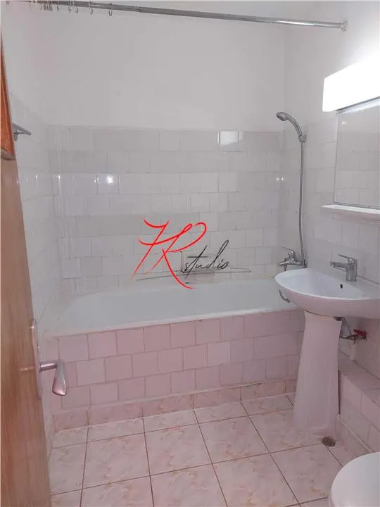 Vanzare Apartament de 4 camere pe Stefan cel Mare - foto 6