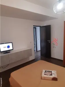 Vanzarea apartament 2 camere Obor, mobilat , cu CT - Bucuresti