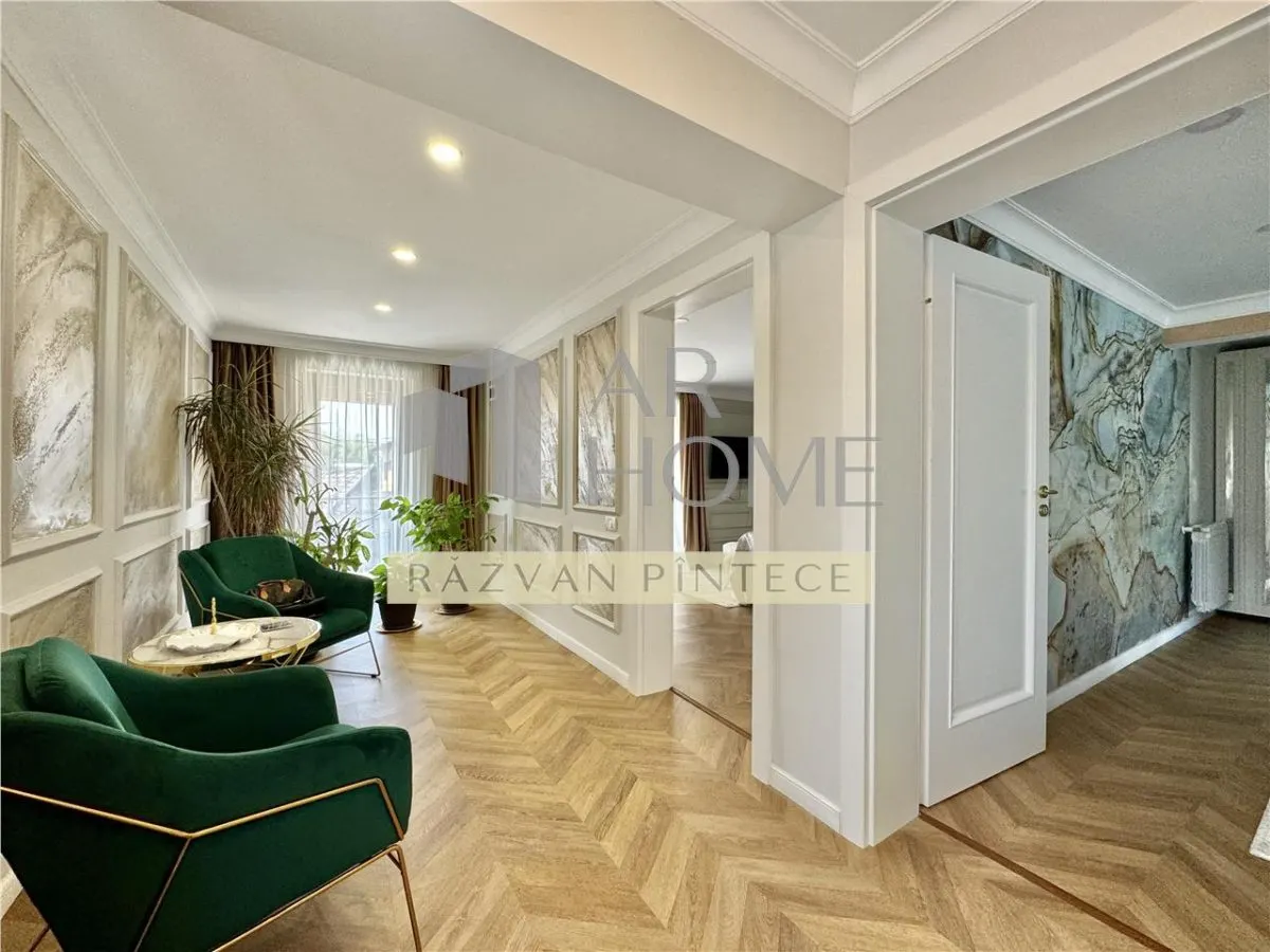 Vila superba P+1E+M, 5 camere, teren 670 mp,  zona Nord Ploiesti - foto 14