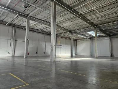 Spatiu Industrial - 1700 mp - Logistica - Productie - Depozitare - Distributie - Gilau