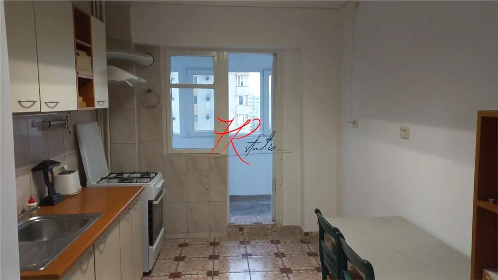 Vanzare apartament 3 camere Tei - foto 2