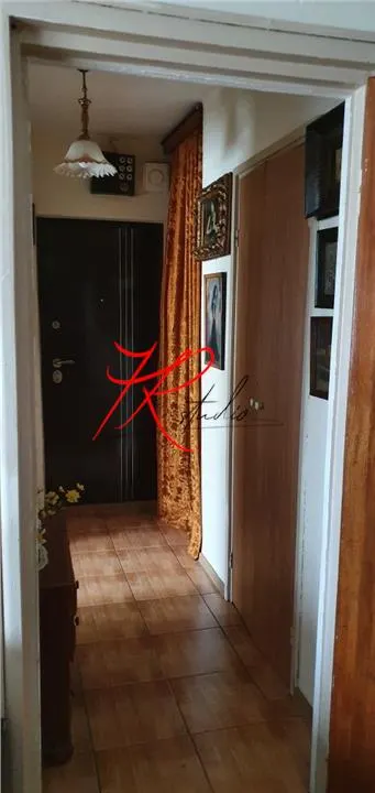 Vanzare  apartament 3 camere Obor - foto 7