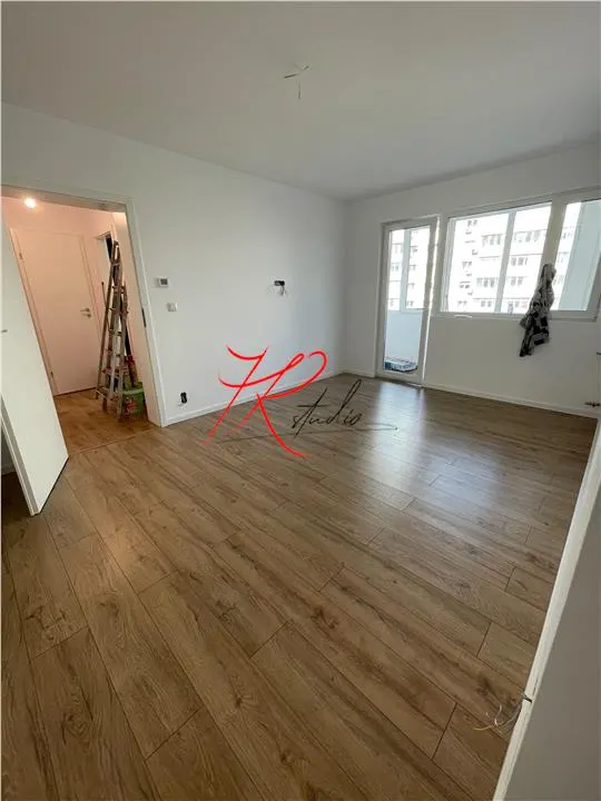 Vanzare apartament 3 camere Mihai Bravu- Ferdinand,  full renovat - foto 3