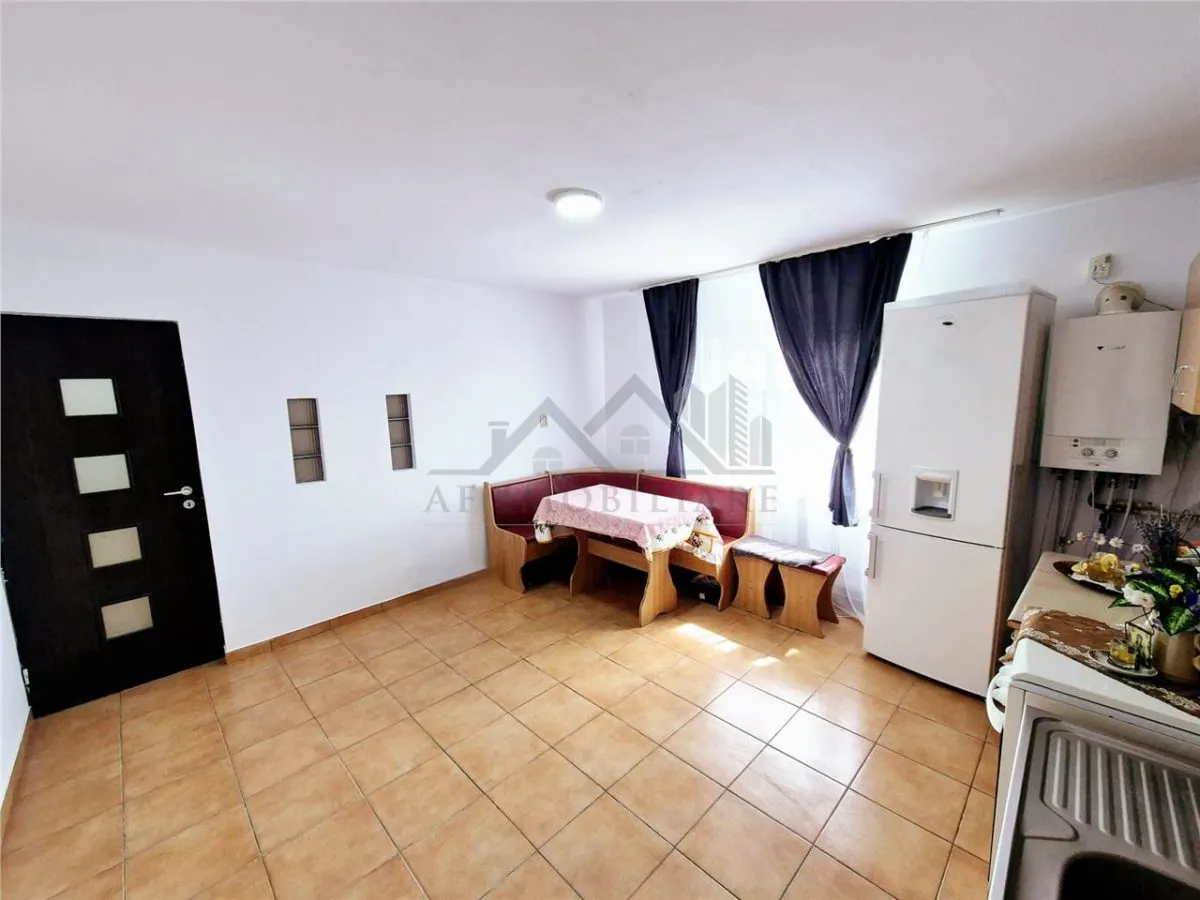 Casa de vanzare in Mirolava-Vorovesti - foto 11