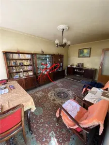 Vanzare apartament 3 camere Teiul Doamnei - foto 6
