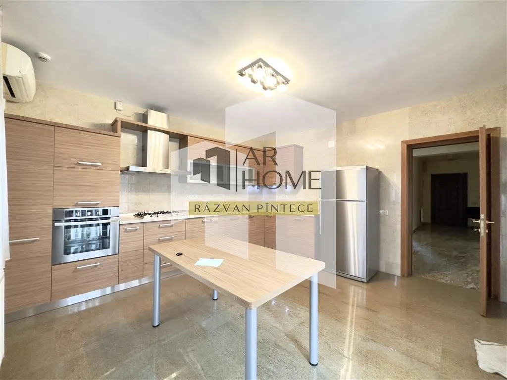 Vila D+P+2E, 8 camere, 390 mp teren, zona ultracentral, Ploiesti - foto 6