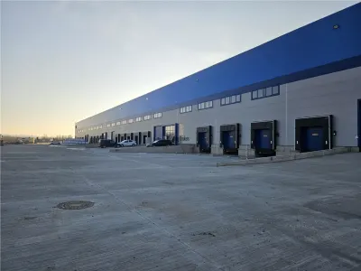 Spatiu Industrial - 7500 mp - Logistica - Productie - Depozitare - foto 2