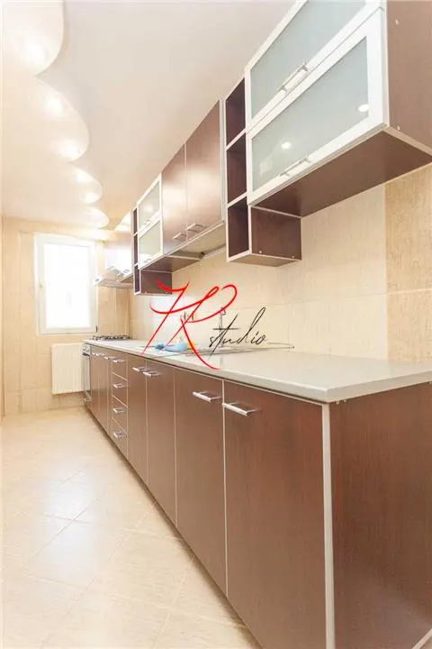 Vanzare apartament 2 camere renovate, Teiul Doamnei - foto 3