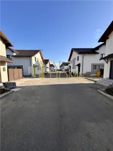 Vanzare casa 4 camere, in Strejnicu, la 5 minute de Ploiesti - foto 22