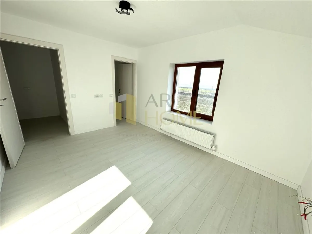 Vanzare casa 4 camere, in Strejnicu, la 5 minute de Ploiesti - foto 8