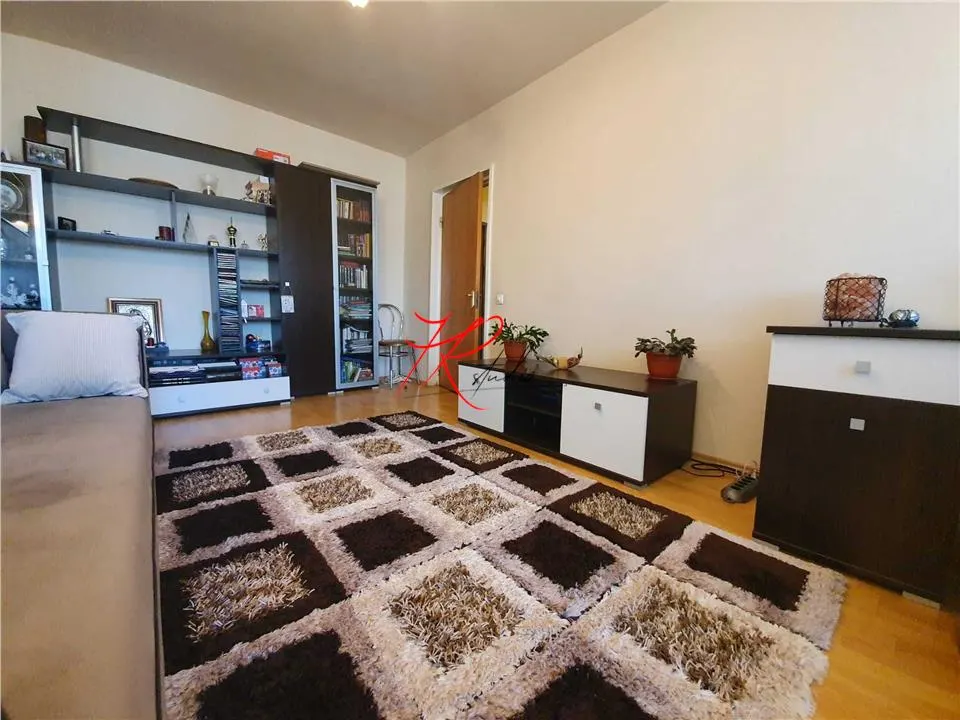 Vanzare apartament 3 camere Iancului, mobilat - foto 3
