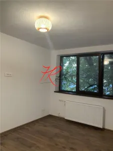 Vanzare apartament 3 camere renovat, vatra luminoasa - foto 7