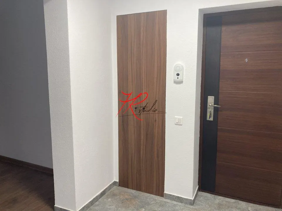 Vanzare apartament 3 camere renovat, vatra luminoasa - foto 10