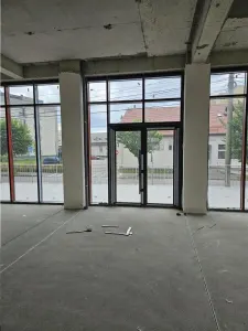 Spatiu Comercial - 200 mp - Showroom - Servicii - Clinica Medicala - foto 2