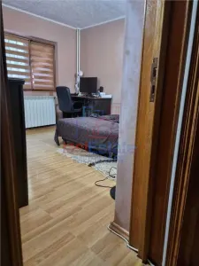Apartament 4 camere Nicolina - foto 4