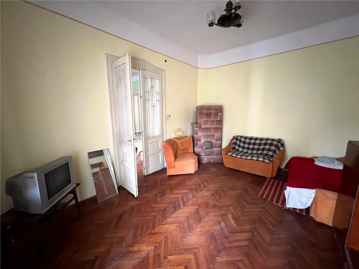 Casa cu 3 camere pe strada G. Georgescu | Cartier exclusivist - foto 6