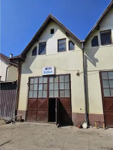 Vila spatioasa, hale si teren total 1700 mp, Calea Surii Mici, Sibiu - foto 16