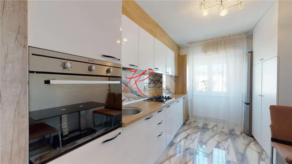 Vanzare apartament 3 camere Tei - renovat, mobilat lux - foto 2