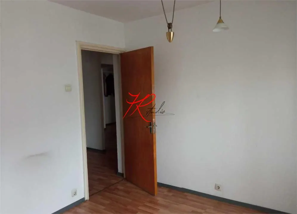 Vanzare apartament 3 camere Obor - foto 3