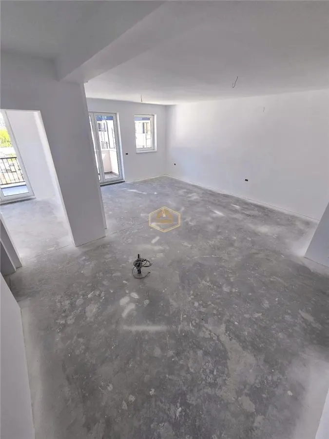 Apartament 3 camere | Bloc Nou | Strada Careiului - foto 4
