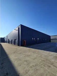 Spatiu Industrial - 1100 mp - Service Auto Complet Echipat - foto 12
