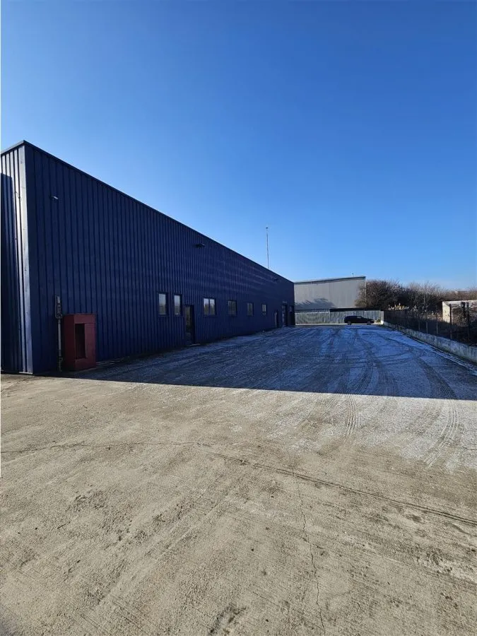 Spatiu Industrial - 1100 mp - Service Auto Complet Echipat - foto 13