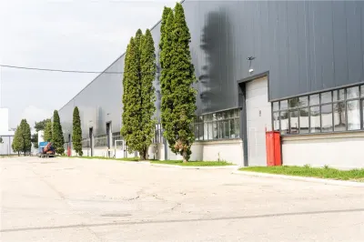Spatiu Industrial - 1300 mp - Productie - Depozitare - Distributie - foto 14