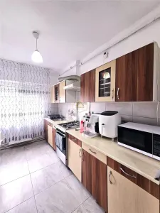 Apartament 2 camere decomandat | Micro 16 | Str Brandusa - foto 2