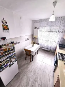 Apartament 2 camere decomandat | Micro 16 | Str Brandusa - foto 4
