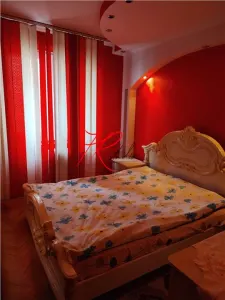 Vanzare apartament 4 camere Teiul Doamnei - foto 7