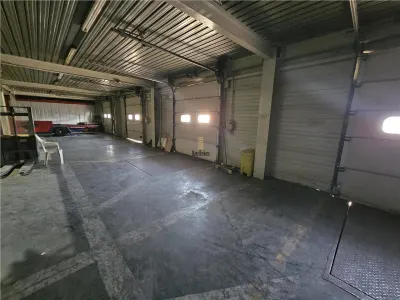 Spatiu Industrial - 4000 mp - Logistica - Depozitare - Distributie - foto 9