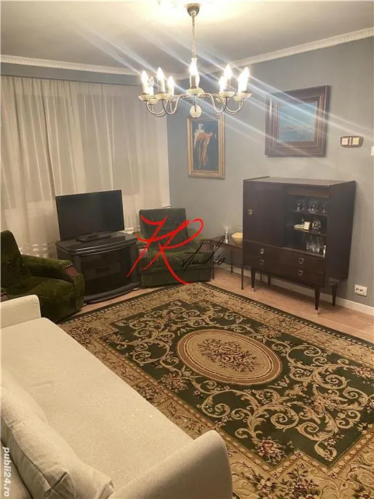Vanzare apartament 3 camere Teiul Doamnei, renovat - mobilat - foto 1