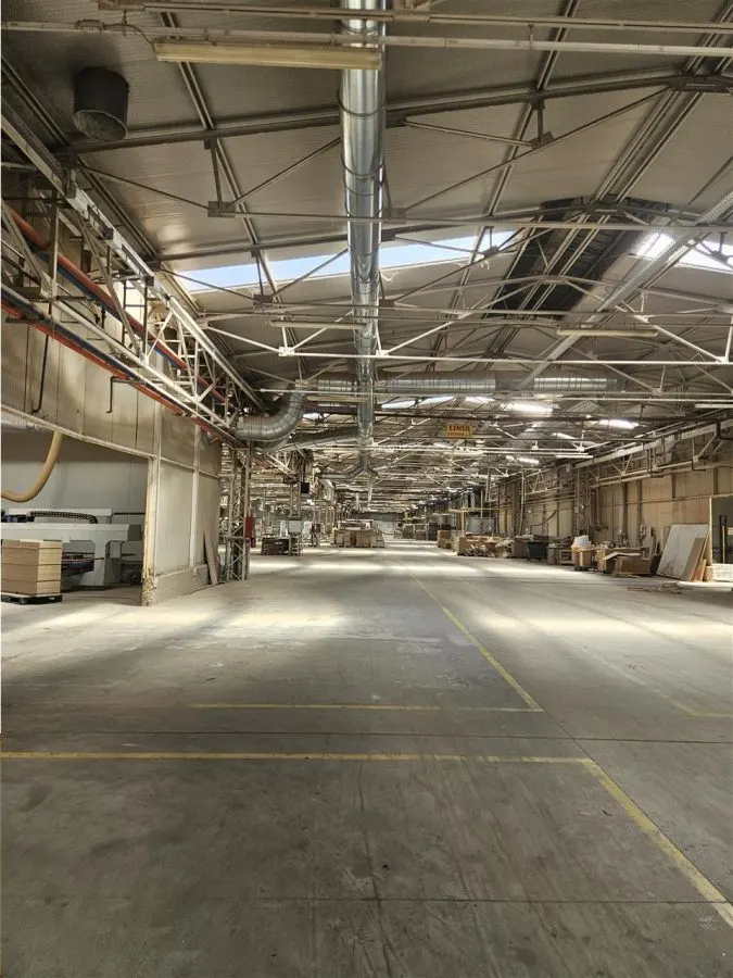 Proprietate Industriala - 16000 mp - Productie - Depozitare - Office - foto 1
