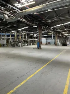 Proprietate Industriala - 16000 mp - Productie - Depozitare - Office - foto 2