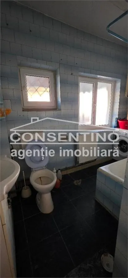 Se vinde imobil liber, ultracentral ,pret 105 000 euro - foto 3