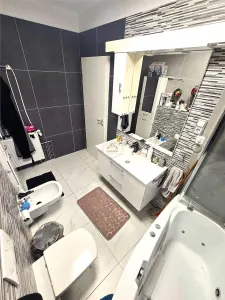 Confort si spatiu | Casa 5 camere, constructie solida | Teren 544 mp - foto 17