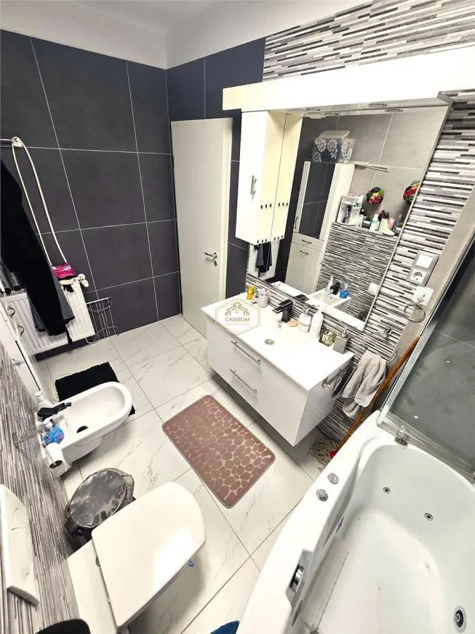 Confort si spatiu | Casa 5 camere, constructie solida | Teren 544 mp - foto 17